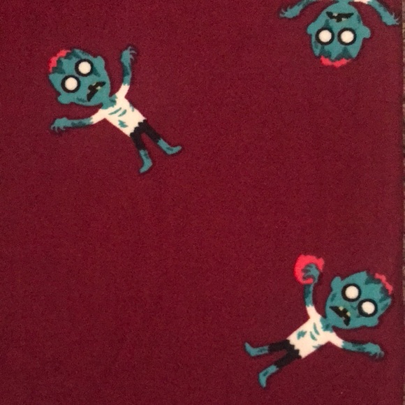 🆕 LuLaRoe OS Buttery Soft Halloween 🧟♂️ Leggings - Picture 2 of 8